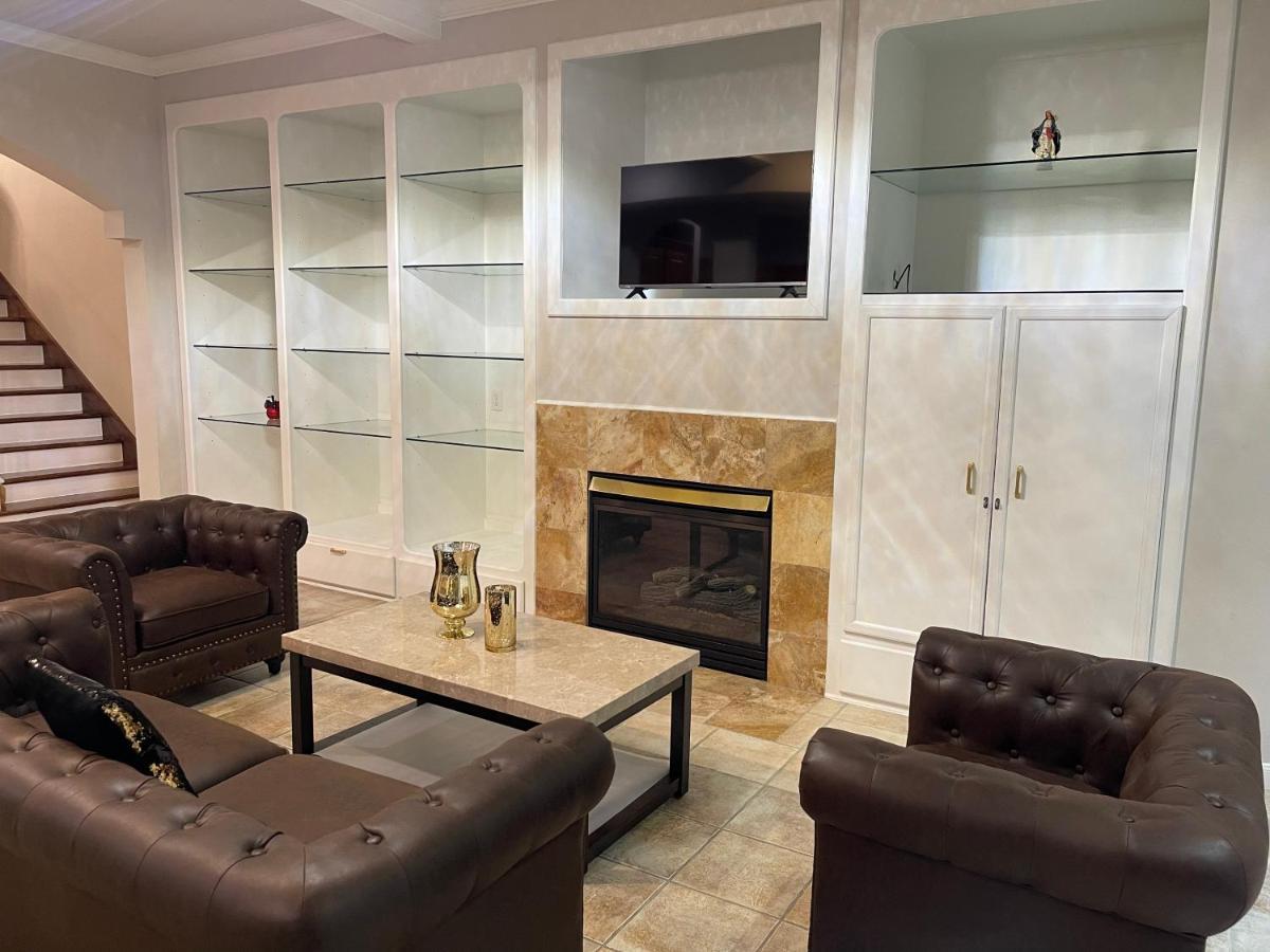 Insperit Home At Galleria With Heated Pool Spa Houston Exterior photo