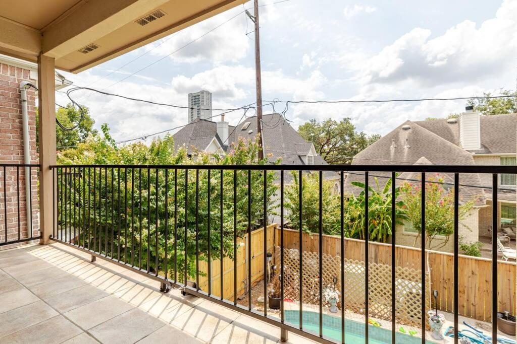 Insperit Home At Galleria With Heated Pool Spa Houston Exterior photo